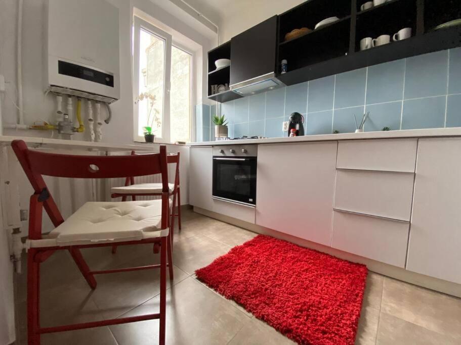 Kara'S Apartment Bucharest Luaran gambar